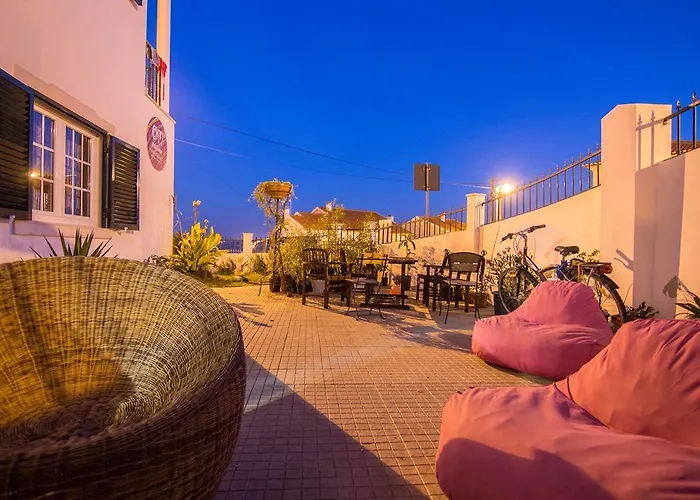 Omassim Hostel Ericeira